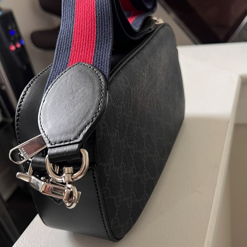Authentic Gucci Black Bag with Red and Blue Strap - Picture 5 of 8